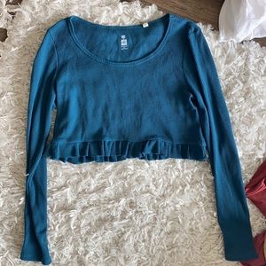 Me to We Pacsun Cropped Long Sleeve